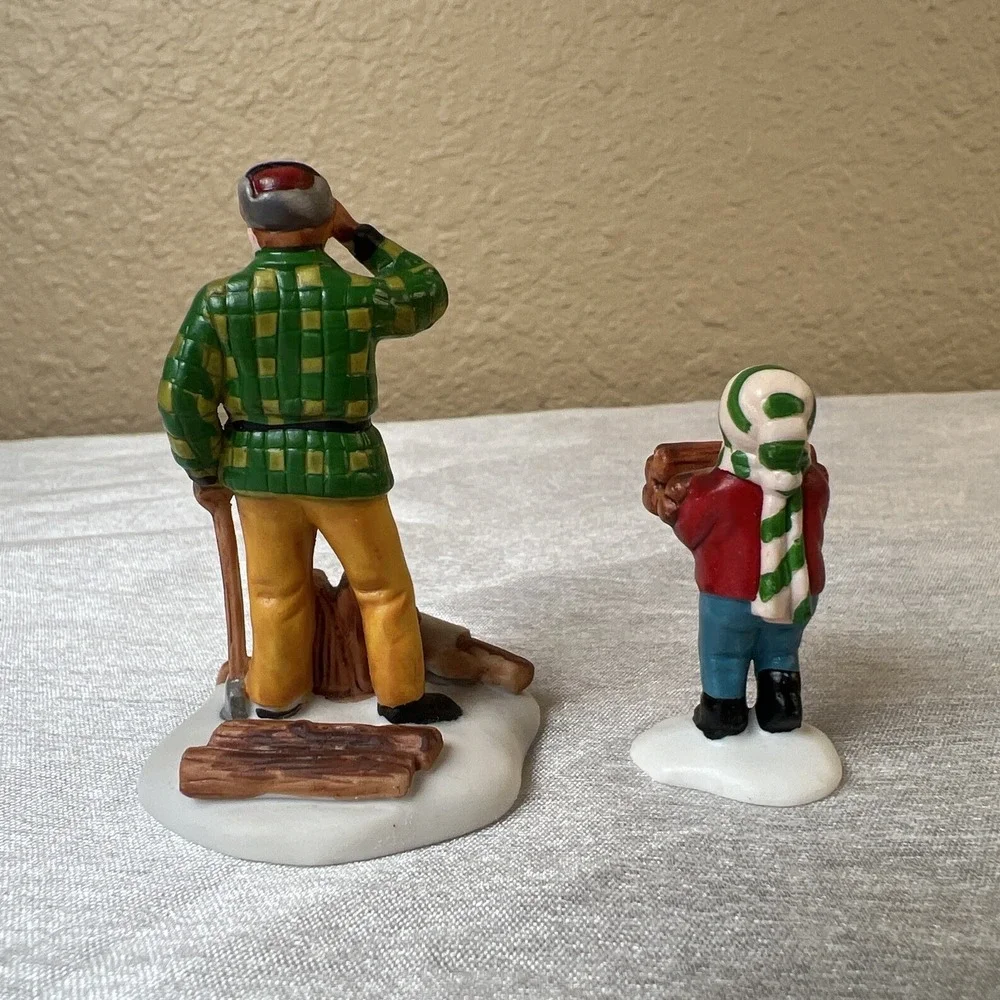 Vintage- DEPT. 56 5986-2  HERITAGE  VILLAGE  WOOD CUTTER AND SON set Of 2 & Box